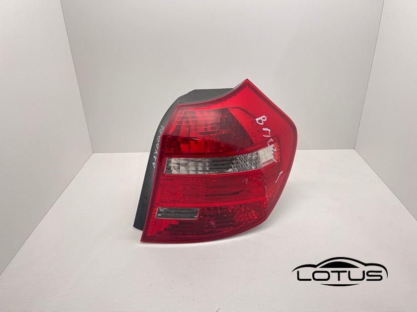 Desna štoplampa BMW 1 E87 E81 07-11