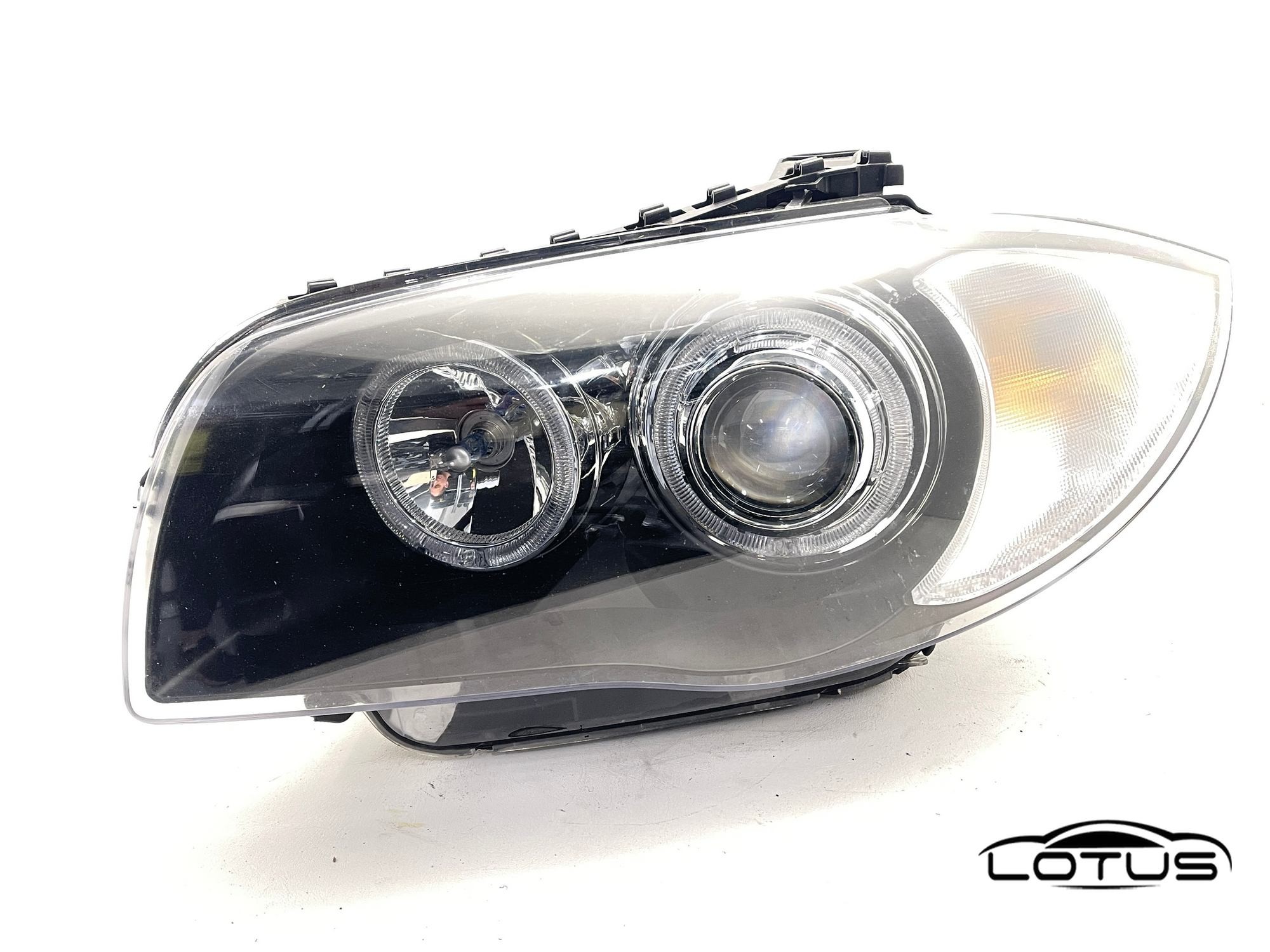 Lijevi far, farovi BMW 1 E87 E81 2004-2011 XENON