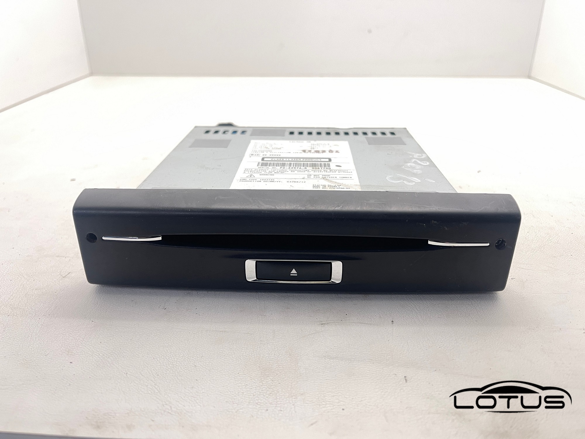 CD CHANGER Peugeot 208 2012-2015 98037233ZD