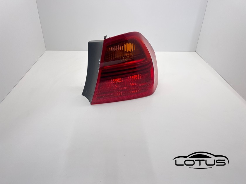 Desna štoplampa BMW 3 E90 05-08