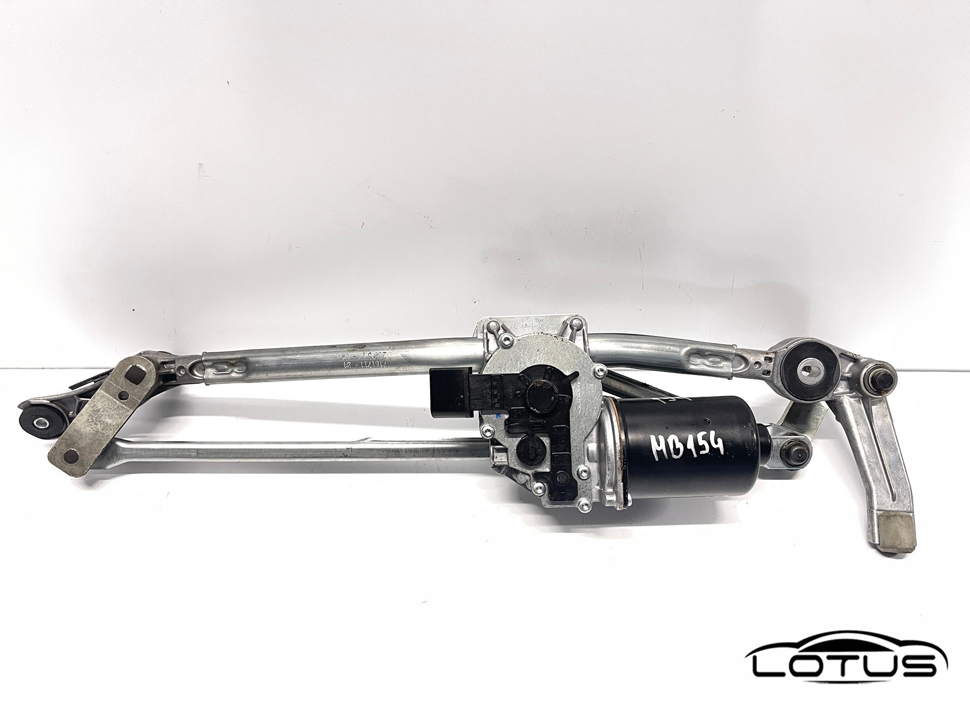 Motorić brisača BMW 3 E90 E91 E92 E93 2005-2012