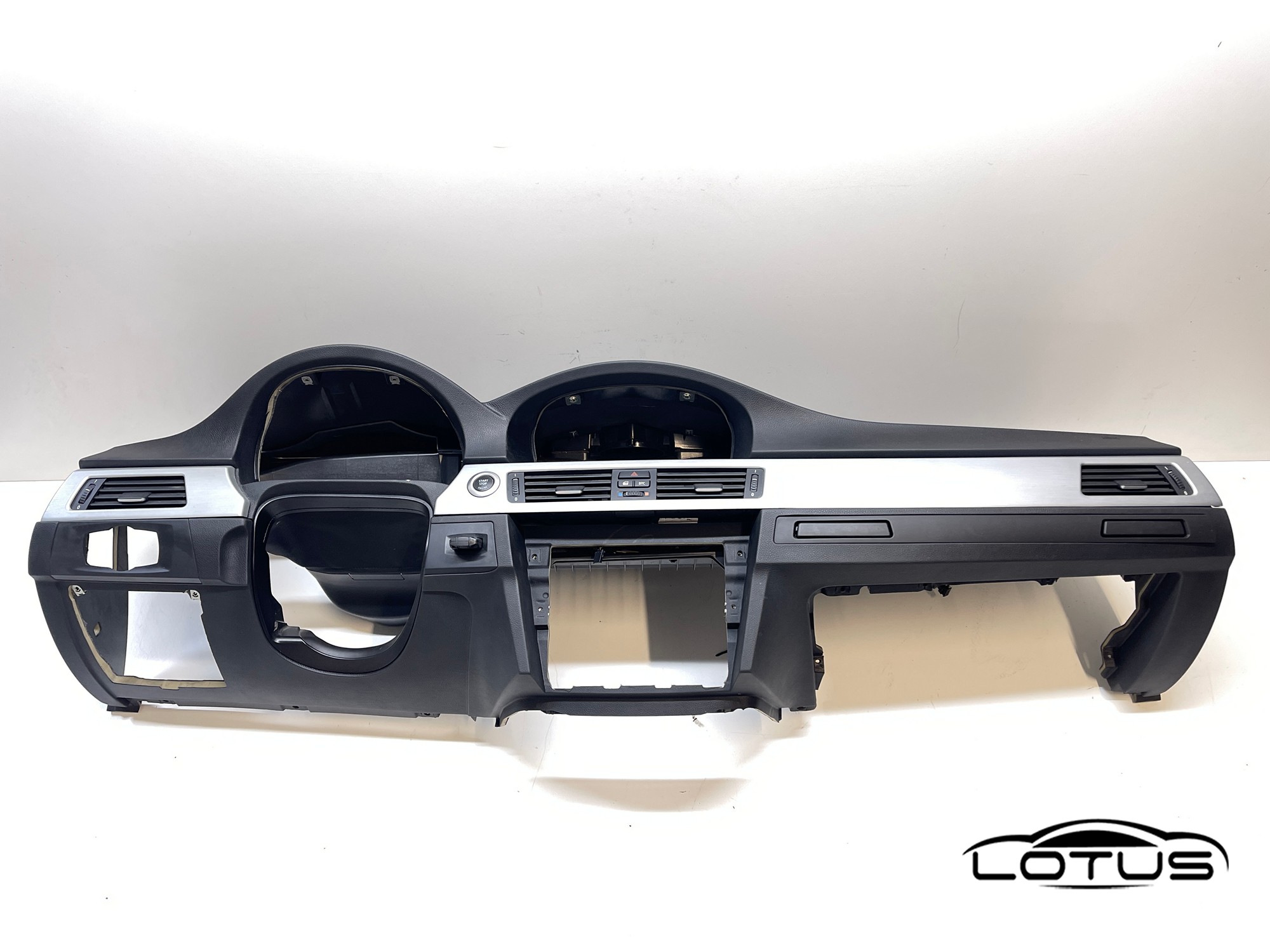 Instrument tabla BMW 3 E90 E91 2005-2012 SA NAVIGACIJOM