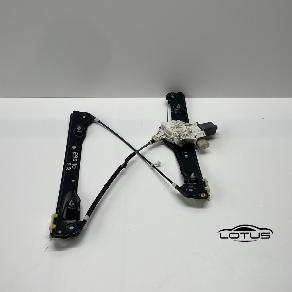 Prednji desni podizac stakla 4V BMW 3 E90 E91 2005-12