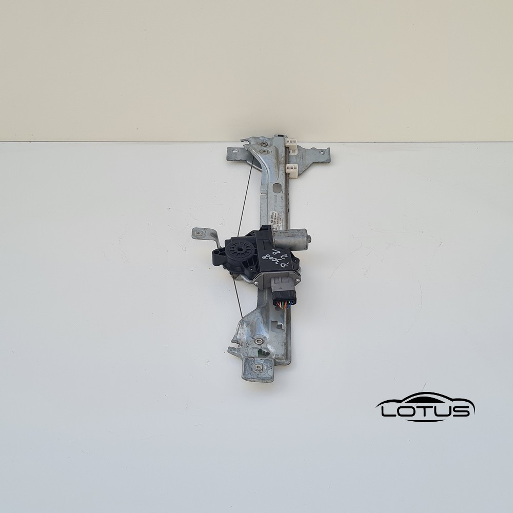 Zadnji desni podizac stakla 4V Peugeot 3008 2009-15
