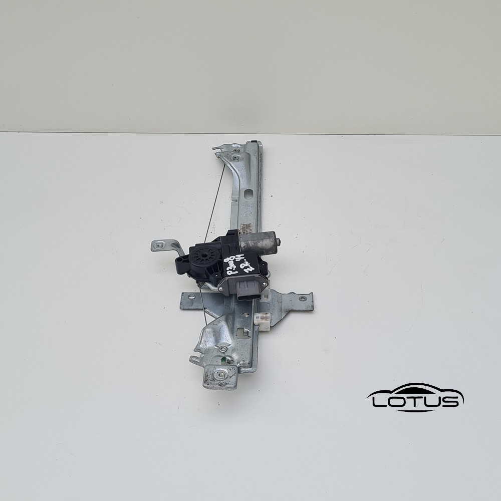 Zadnji desni podizac stakla 4V Peugeot 3008 2009-15