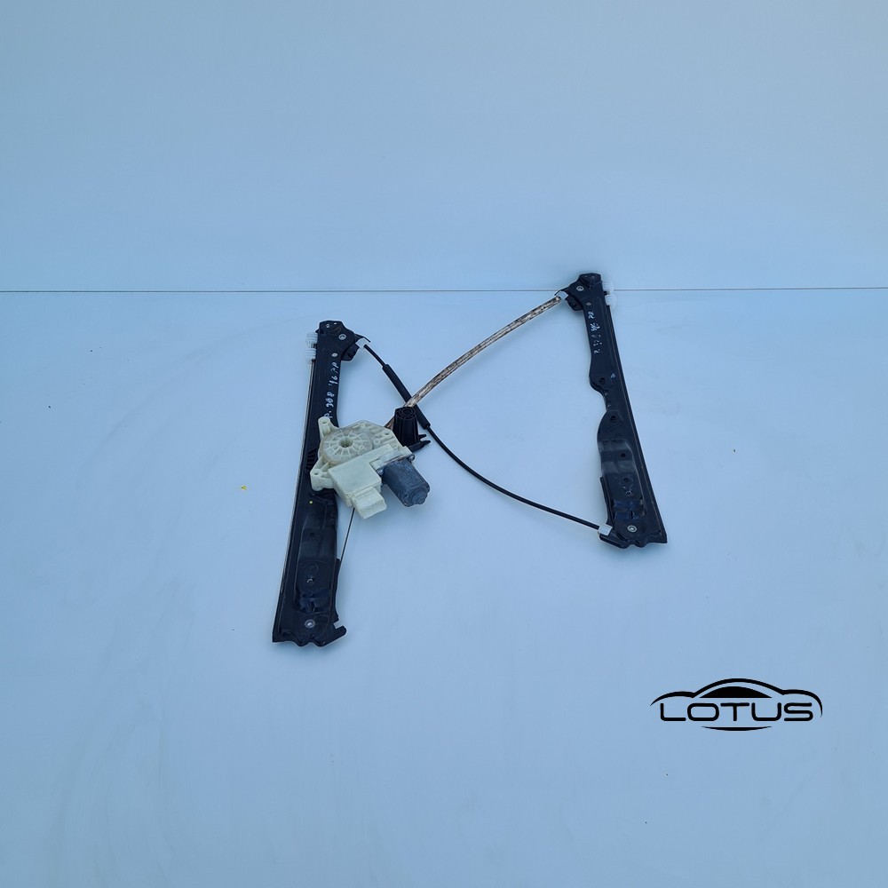 Prednji desni podizac stakla 4V Peugeot 308 2013-17