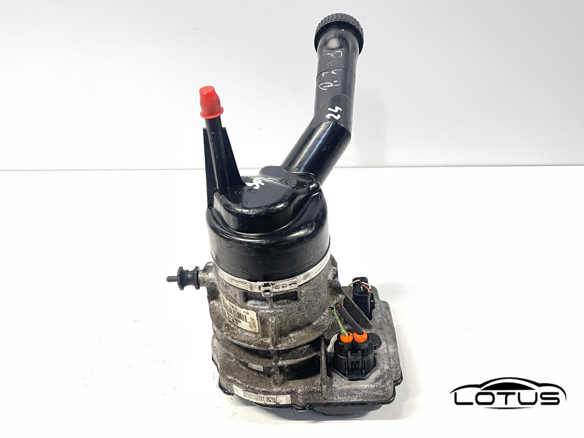 Servo pumpa Peugeot 308 2008-2011 9684979080
