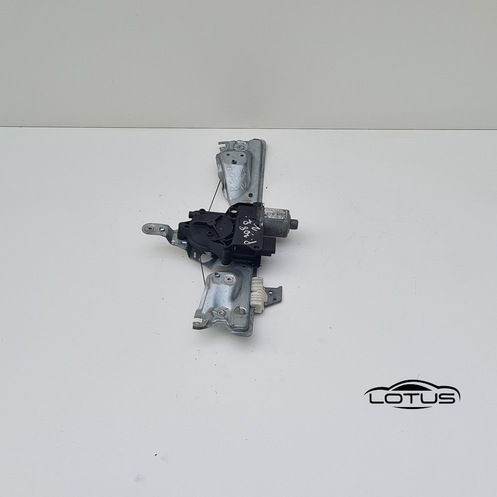 Zadnji desni podizac stakla 4V Peugeot 308 2007-13