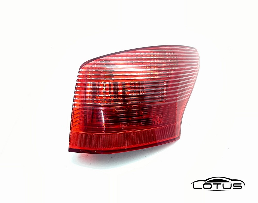 Desna štoplampa Peugeot 407 KARAVAN 2004-2010