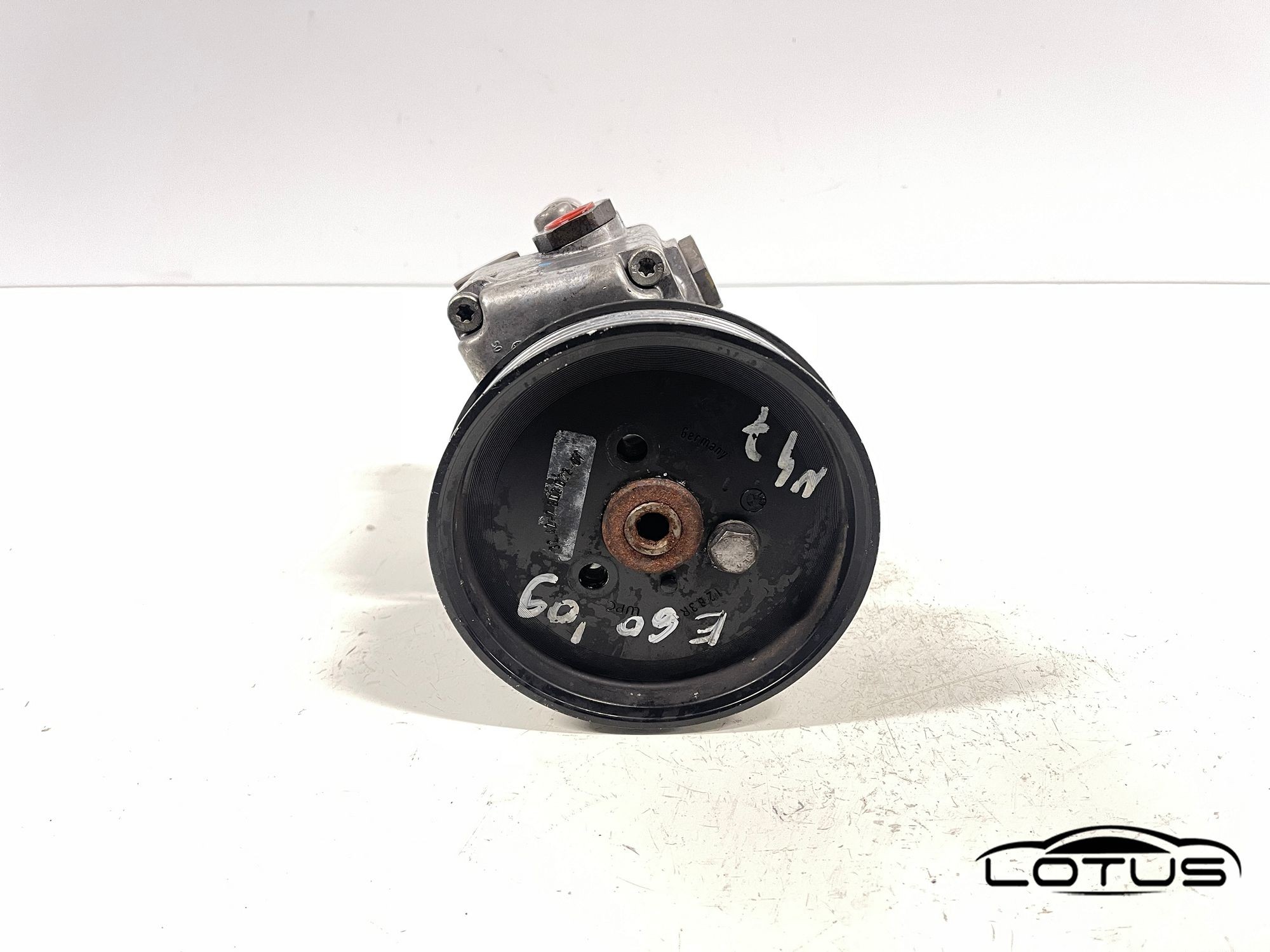 Servo pumpa BMW 5 E60 520D 2007-2010 678084803
