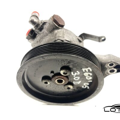 Servo pumpa BMW 5 E60 E61 530D 2003-2007 677469803