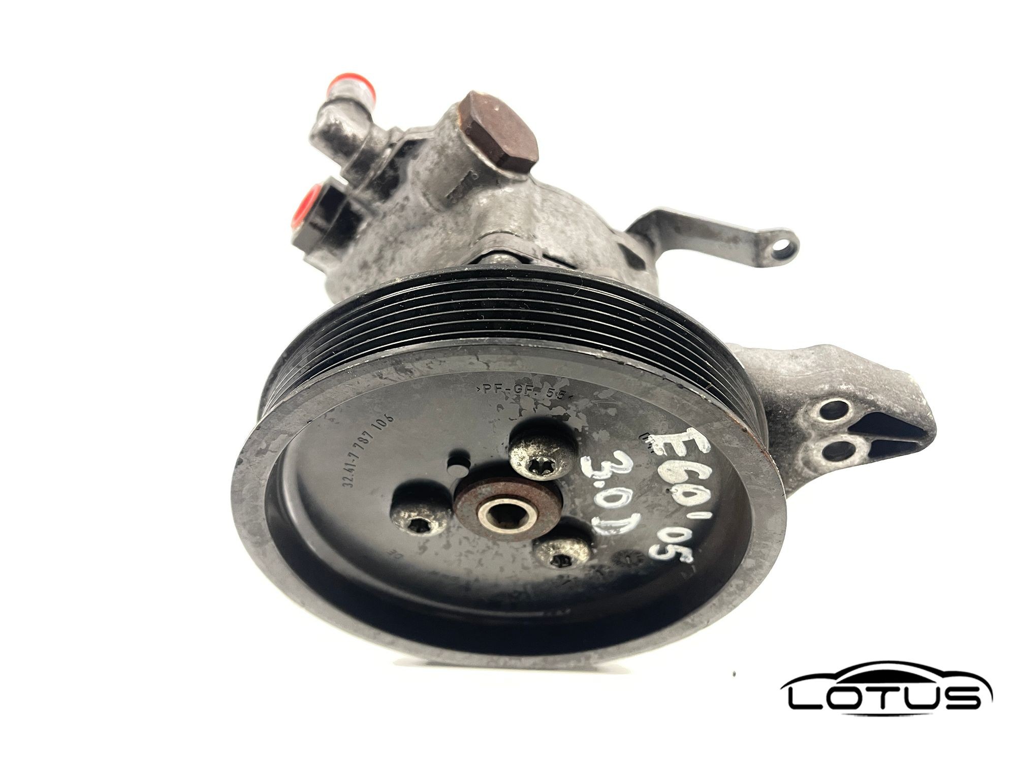 Servo pumpa BMW 5 E60 E61 530D 2003-2007 677469803
