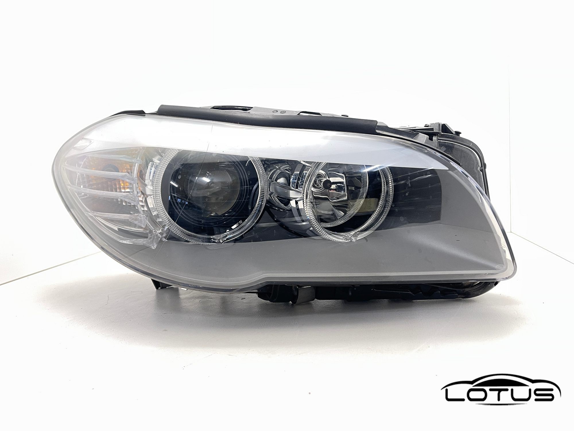 Desni far, farovi BMW 5 F10 F11 2010-2013