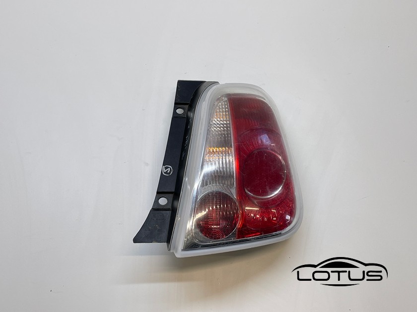 Desna štoplampa Fiat 500 2007-2016