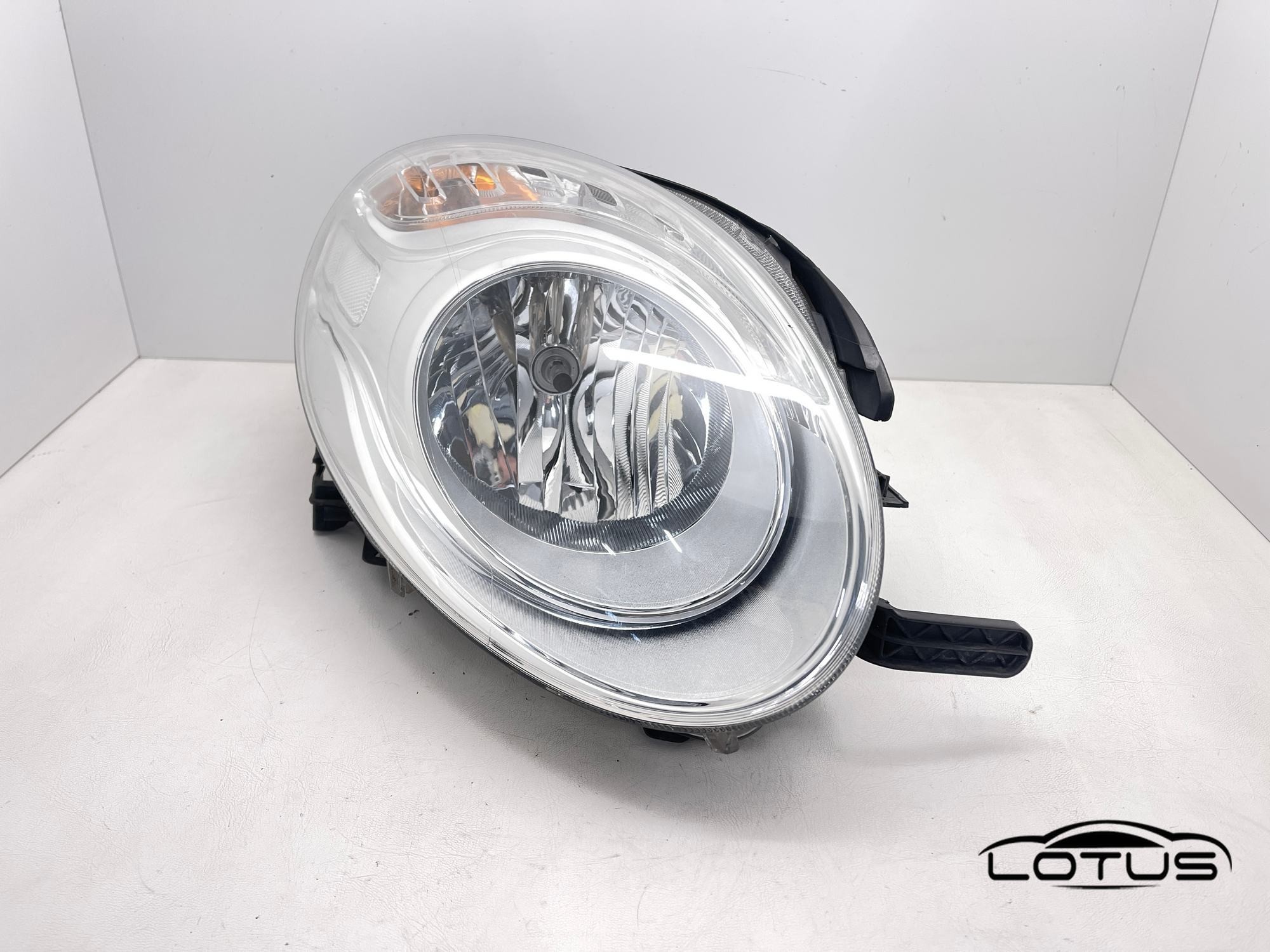 Desni far, farovi Fiat 500L 2012-2017