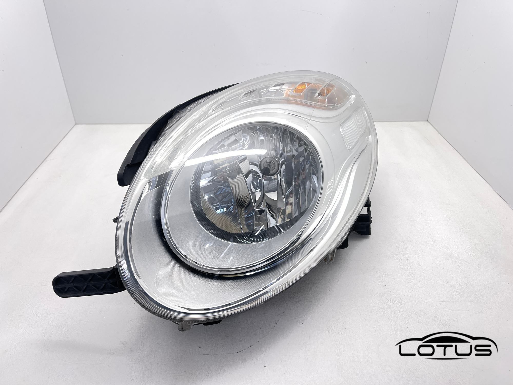 Lijevi far, farovi Fiat 500L 2012-2017