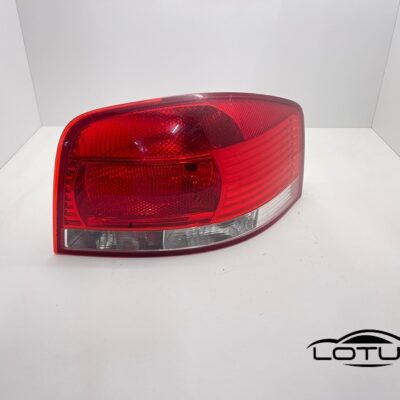 Desna štoplampa Audi A3 2V 04-08