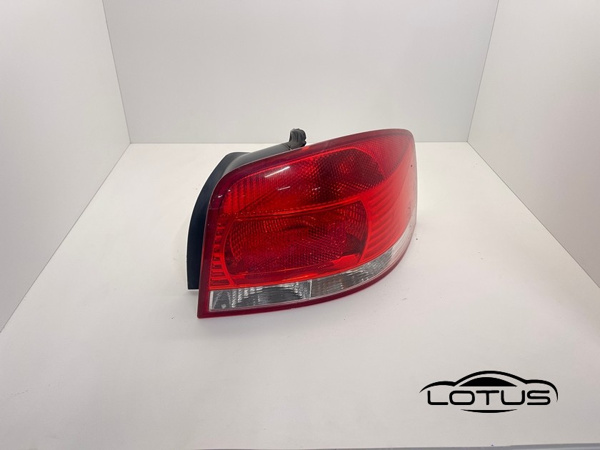 Desna štoplampa Audi A3 2V 2004-2008