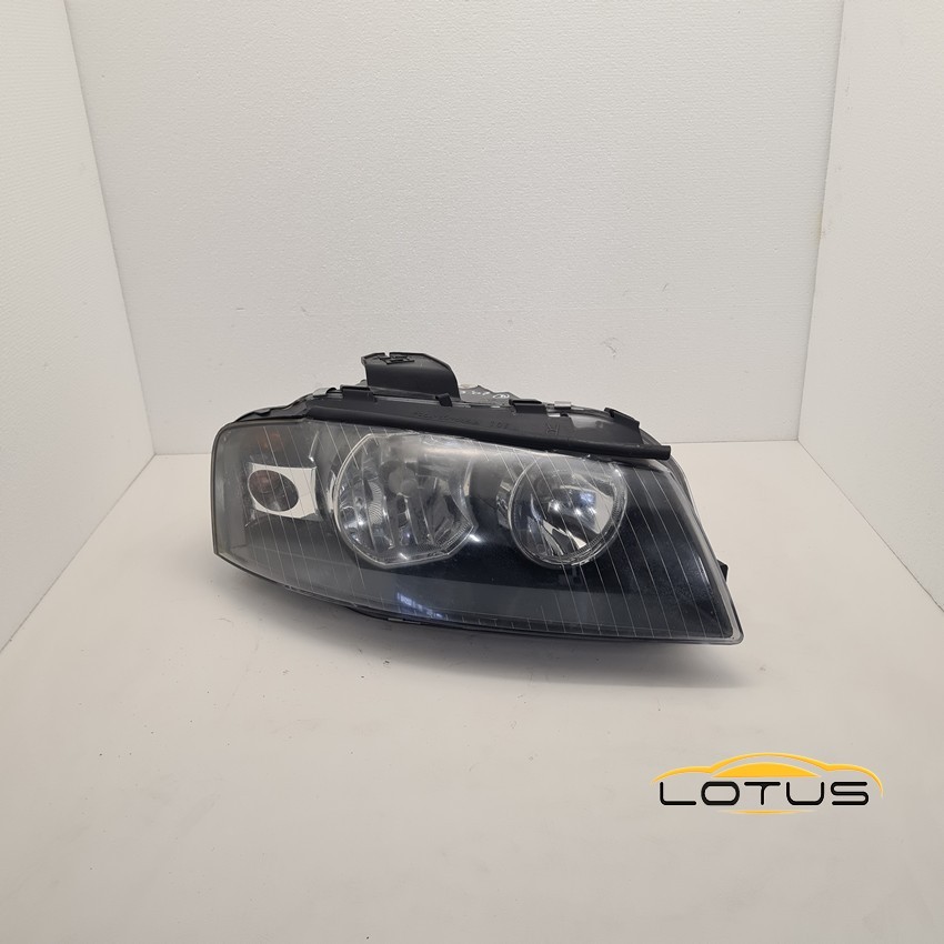 Desni far, farovi Audi A3 8P 2004-2008