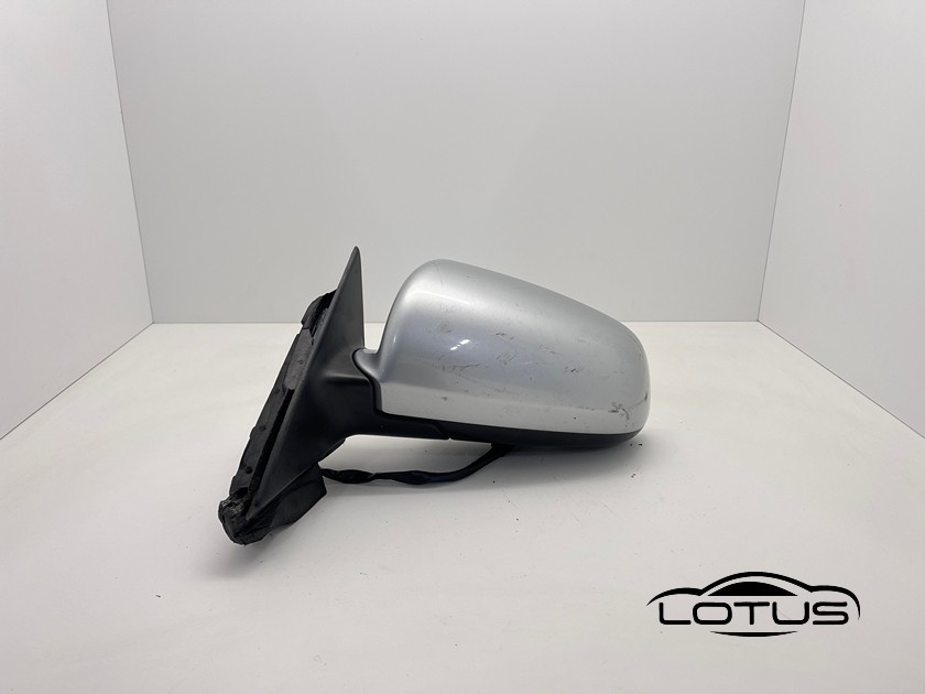 Lijevi retrovizor Audi A3 8P 2003-2005