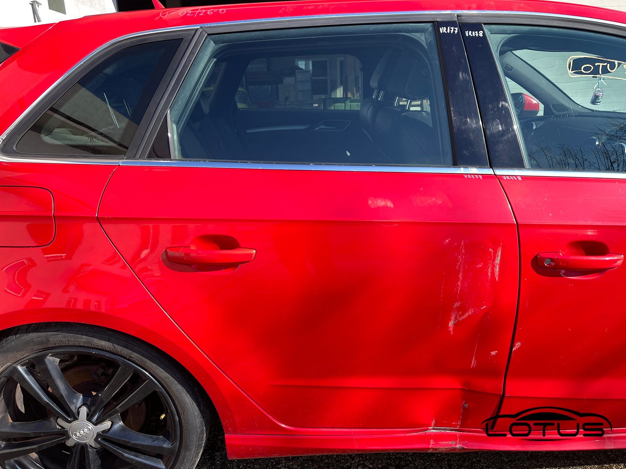 Zadnja desna vrata Audi A3 8V 2012-2020 LY3J