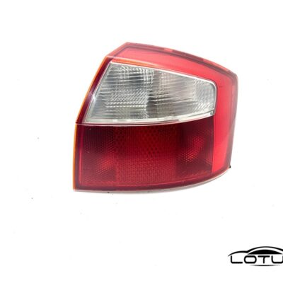 Desna štoplampa Audi A4 B6 LIMUZINA 2001-2004