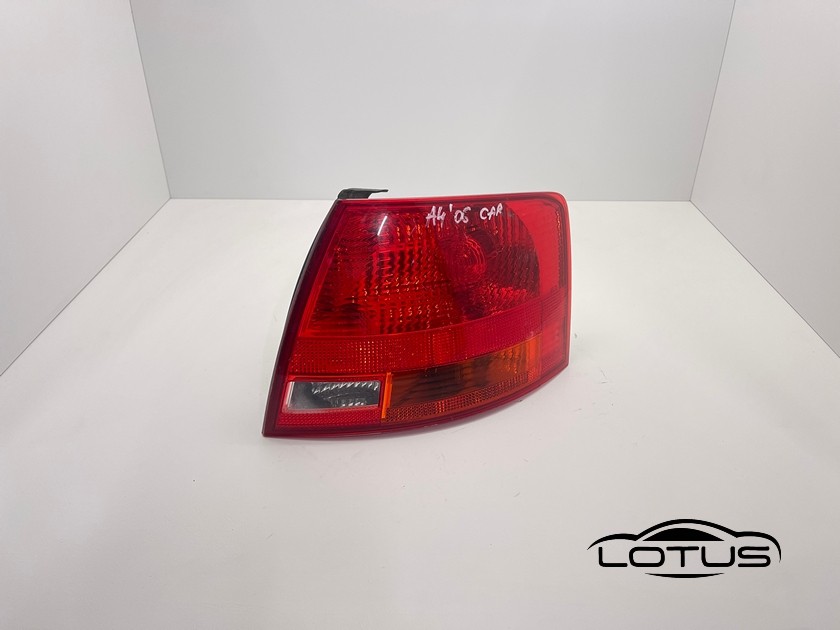 Desna štoplampa Audi A4 B7 KARAVAN 04-07