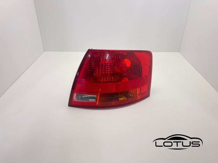 Desna štoplampa Audi A4 B7 KARAVAN 04-08