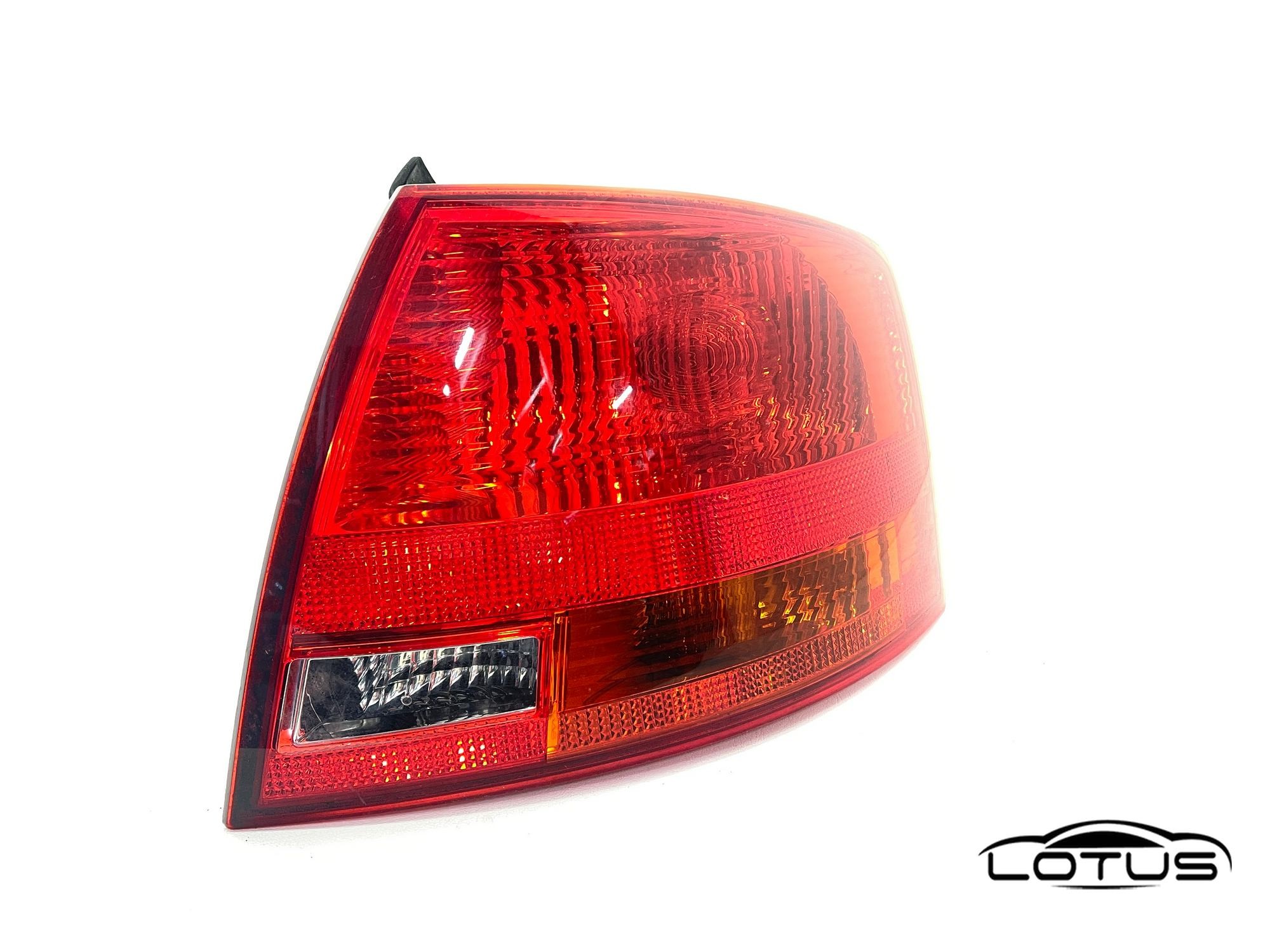Desna štoplampa Audi A4 B7 KARAVAN 2004-2008