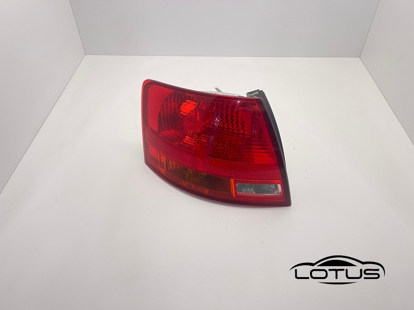 Lijeva štoplampa Audi A4 B7 KARAVAN 04-07