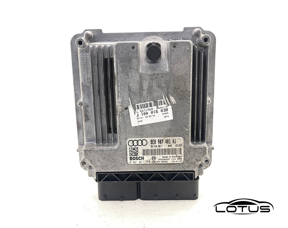 Kompjuter motora ECU Audi A4 B7 8E0907401AJ