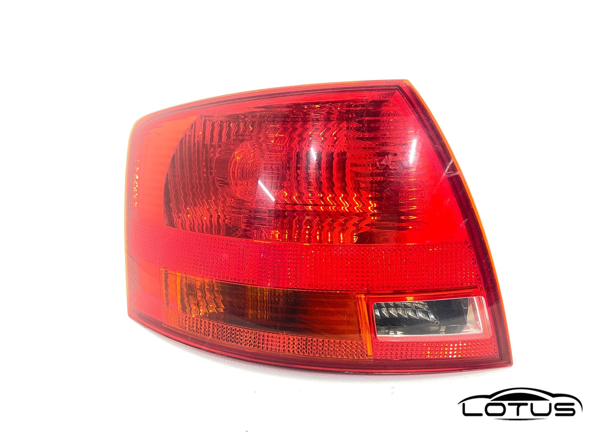 Lijeva štoplampa Audi A4 B7 2004-2008 KARAVAN