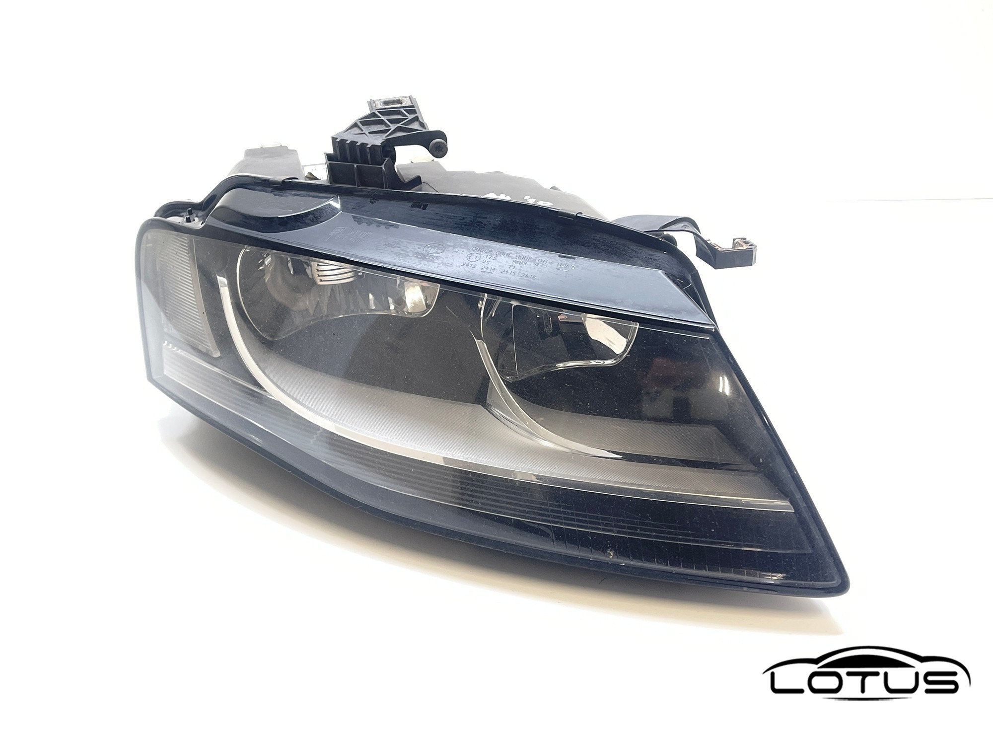Desni far, farovi Audi A4 B8 2007-2011 8K0941004A