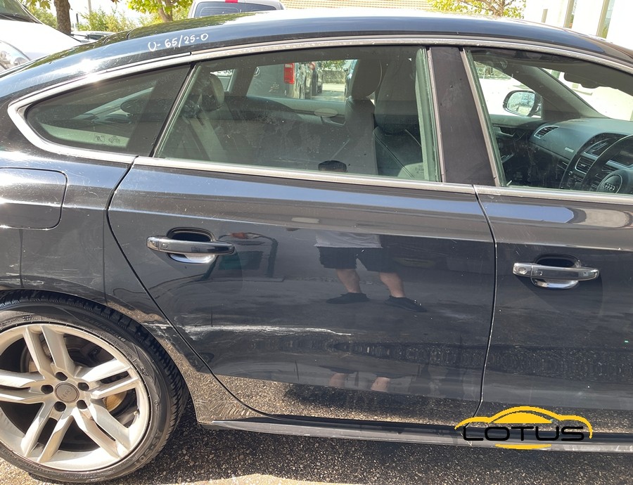 Zadnja desna vrata Audi A5 8T SPORTBACK 2011-2016