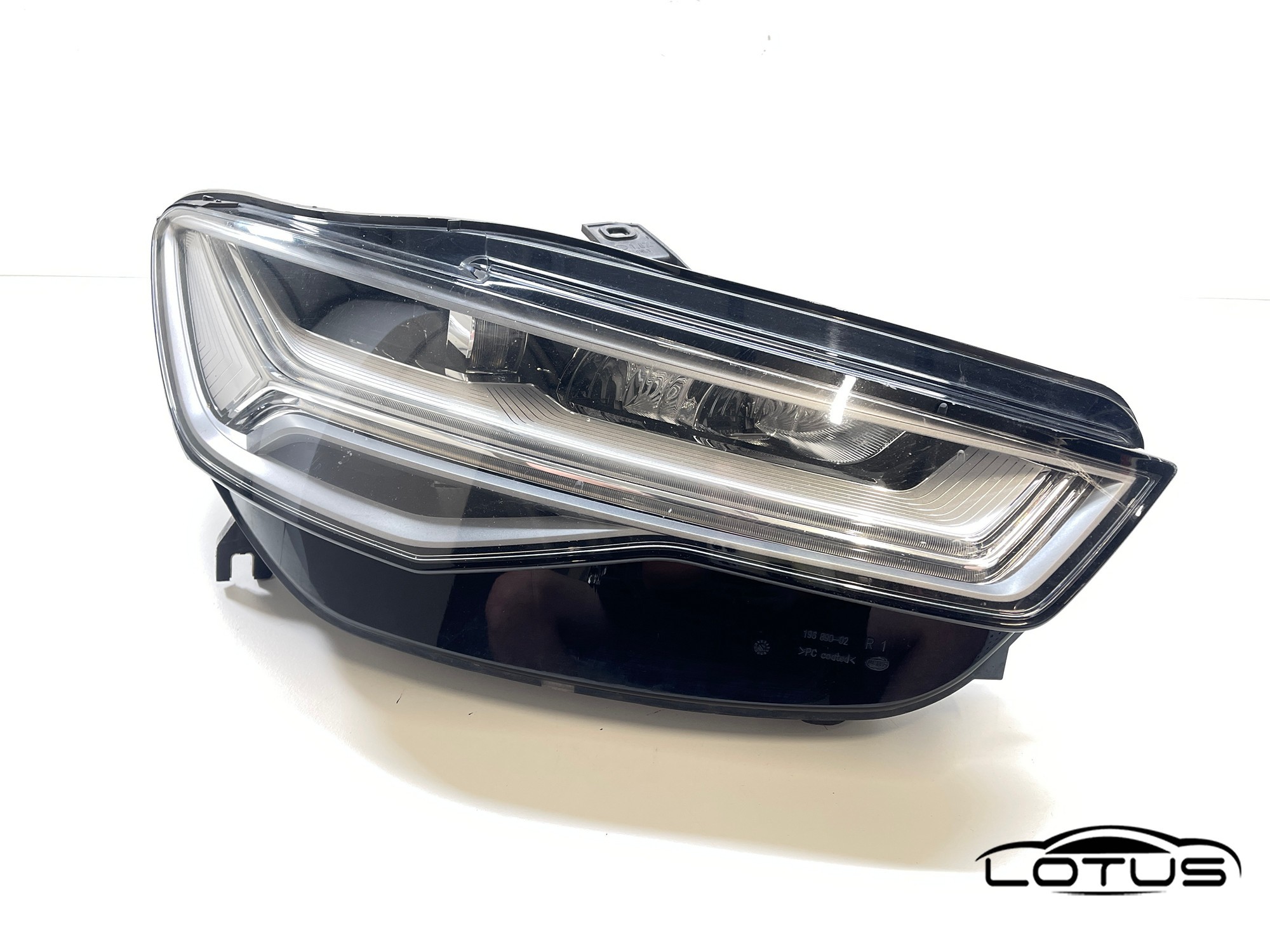 Desni far Audi A6 4G C7 2014-2018 MATRIX 4G0941034J