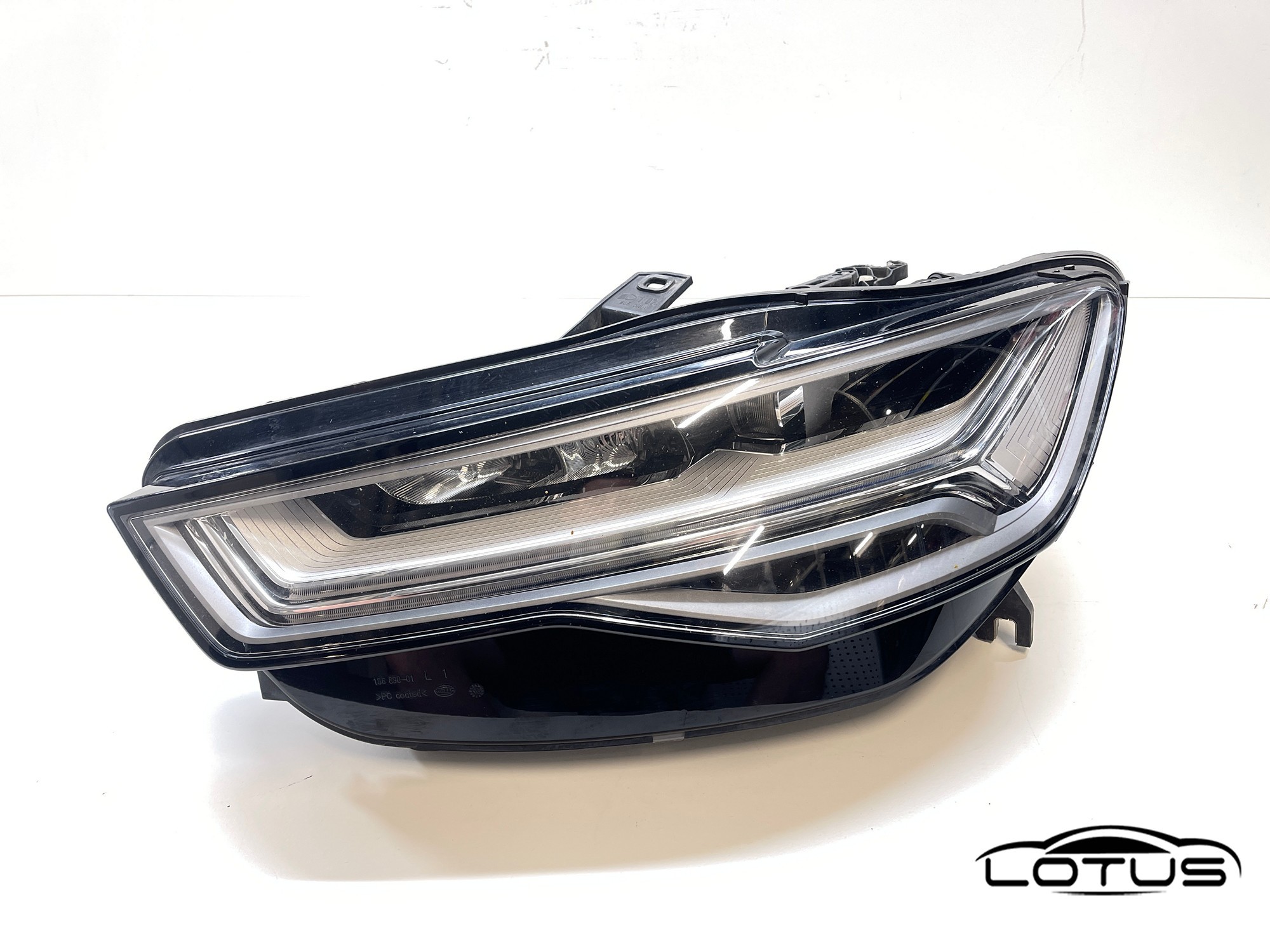 Lijevi far Audi A6 4G 2014-2018 MATRIX 4G0941033J