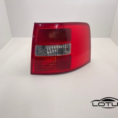 Desna štoplampa Audi A6 KARAVAN 01-04