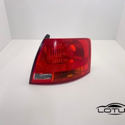 Desna štoplampa Audi A6 KARAVAN 04-08