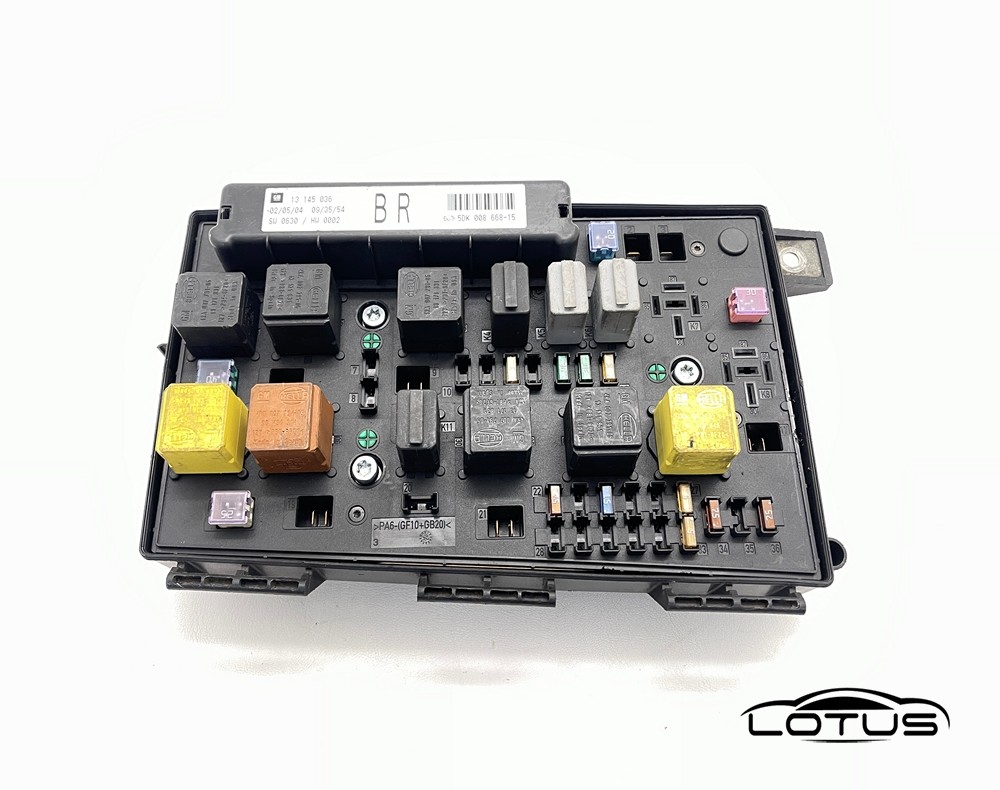 Kutija osigurača  ASTRA H 04-07 13145036 BR