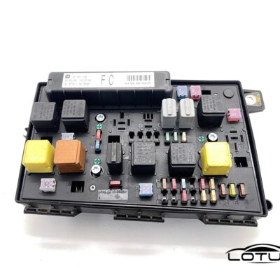 Kutija osigurača Opel ASTRA H 04-07 13191126 FC