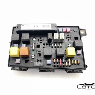 Kutija osigurača Opel ASTRA H 04-07 13191129 FF