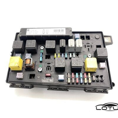 Kutija osigurača Opel ASTRA H 04-07 13206748 GU