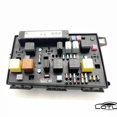 Kutija osigurača Opel ASTRA H 04-07 13206753 HA