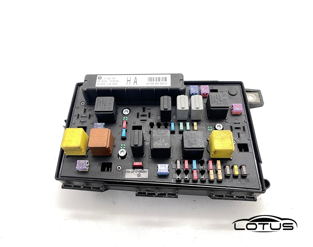 Kutija osigurača Opel ASTRA H 04-07 13206753 HA