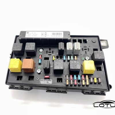 Kutija osigurača Opel ASTRA H 04-07 13206754 HB