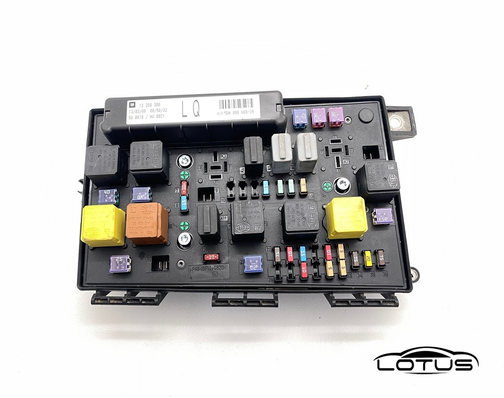 Kutija osigurača  ASTRA H 07-09 13268306 LQ