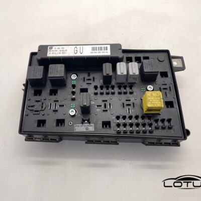 Kutija osigurača Opel ASTRA H 07-09 13206748 GU
