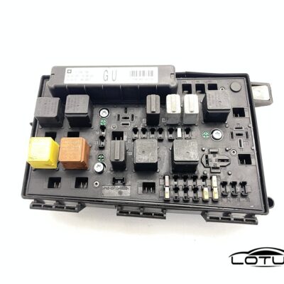 Kutija osigurača Opel ASTRA H 07-09 13206748 GU
