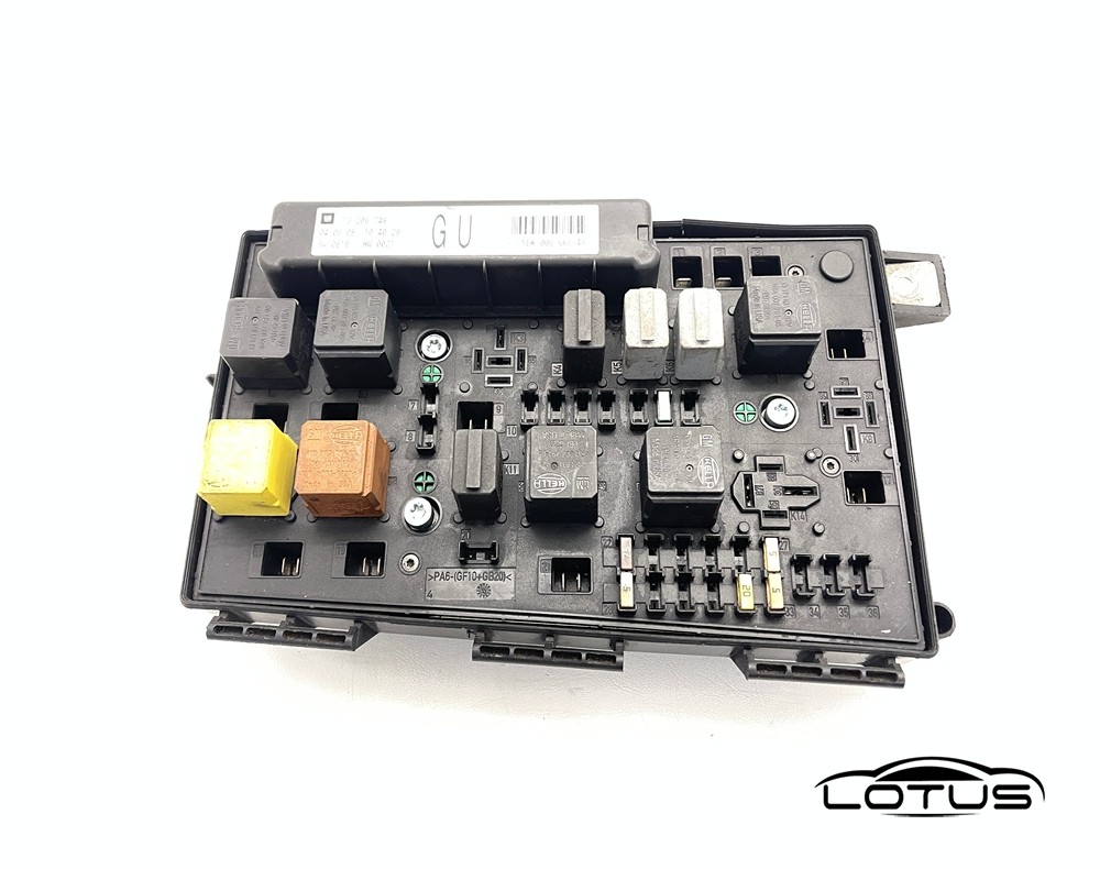 Kutija osigurača Opel ASTRA H 07-09 13206748 GU
