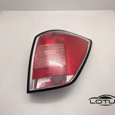Desna štoplampa Opel ASTRA H KARAVAN 04-09